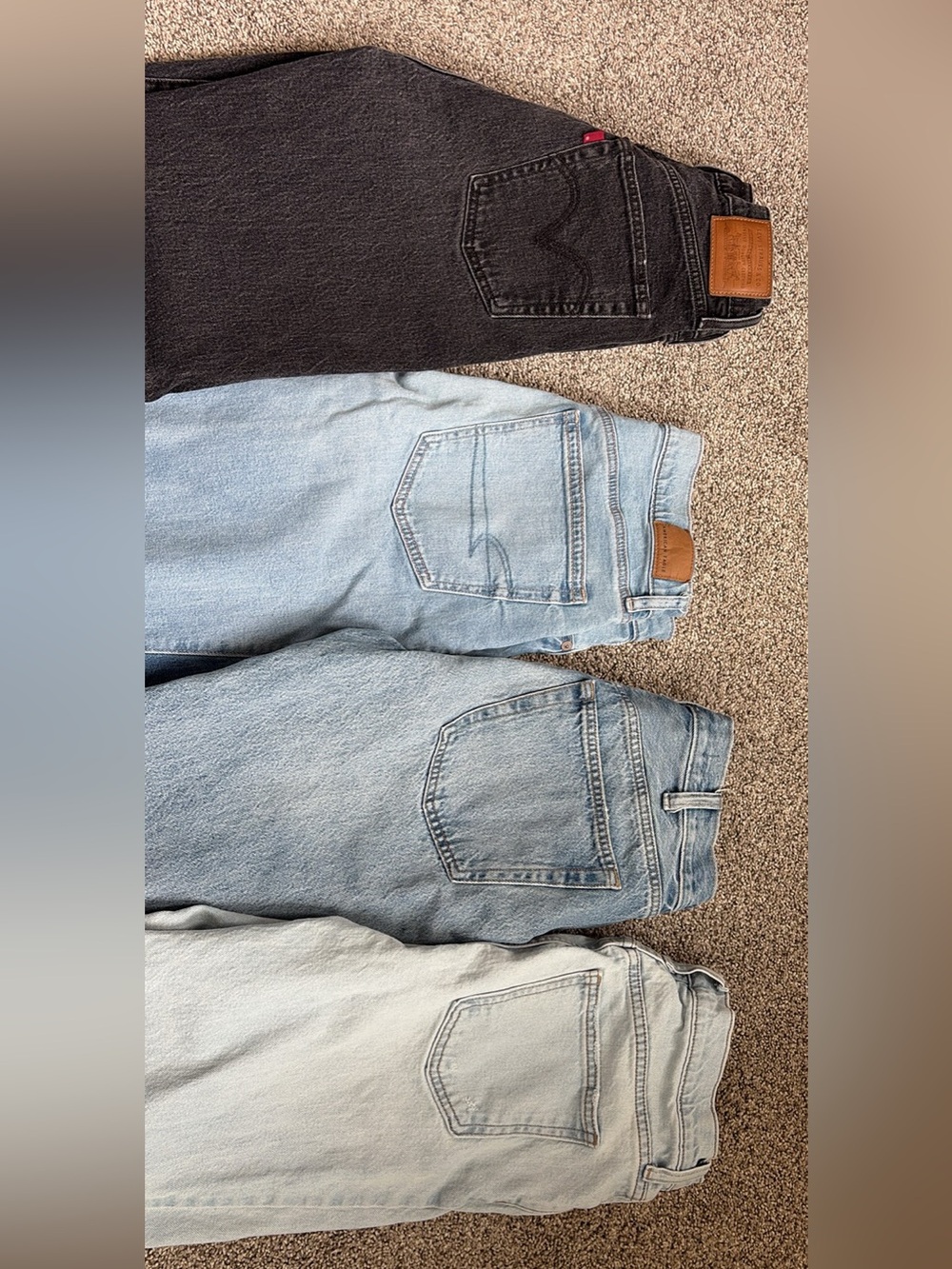 Universal Thread & Levi’s & American eagle jeans — Mixed Light and Dark Washes